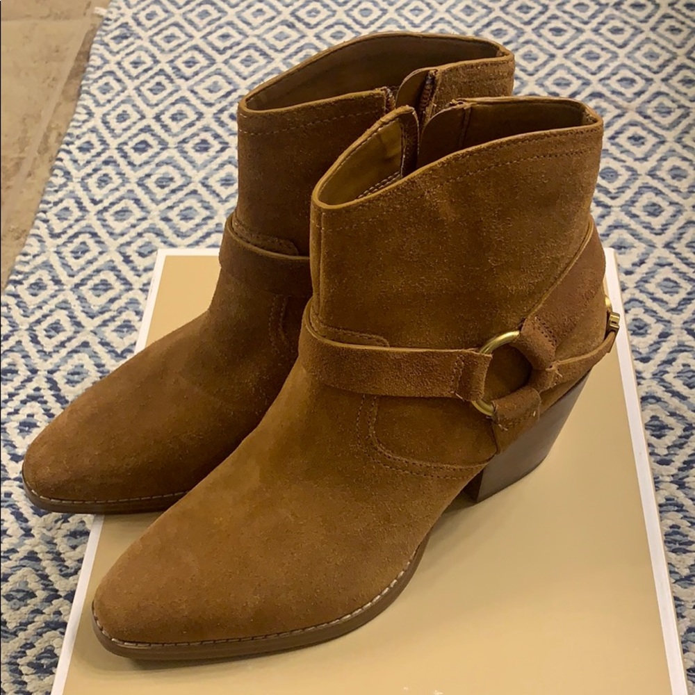 New with box Michael by Michael Kors boots sz 6.5